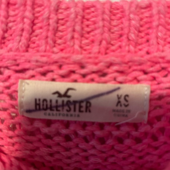 Hollister | Hot Pink Off-the-Shoulder Sweater | XS - Picture 3 of 5